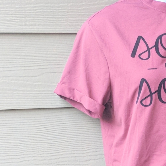 🌹 Sorry not Sorry Roll Sleeve T shirt - Picture 3 of 4